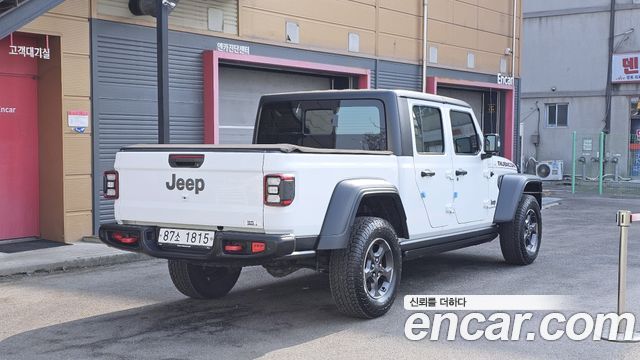 Jeep Gladiator 2021 — photo 2