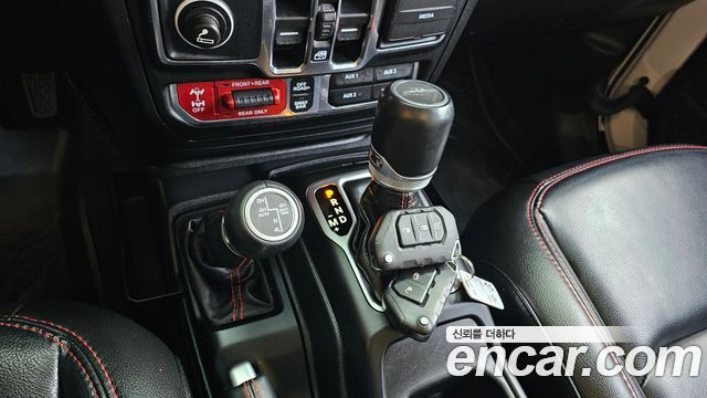 Jeep Gladiator 2021 — photo 9