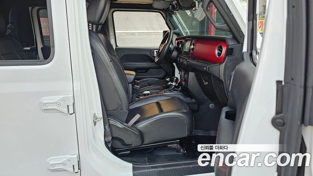 Jeep Gladiator 2021 — photo 11