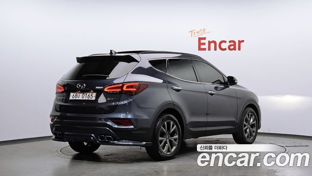 Hyundai Santafe 2016 — photo 2