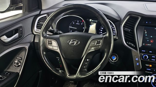 Hyundai Santafe 2016 — photo 13