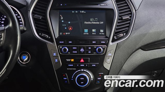 Hyundai Santafe 2016 — photo 14