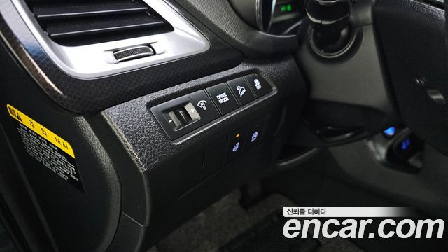 Hyundai Santafe 2016 — photo 16