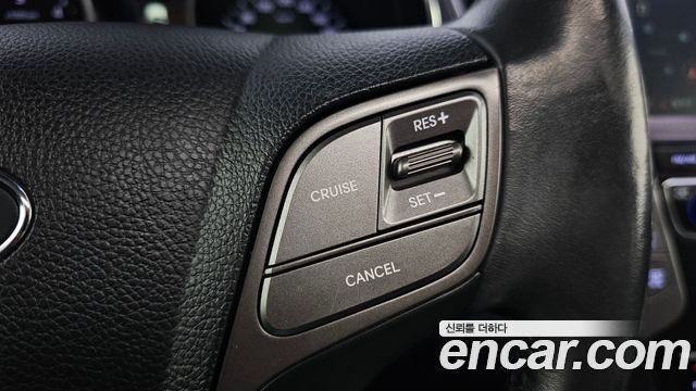 Hyundai Santafe 2016 — photo 18