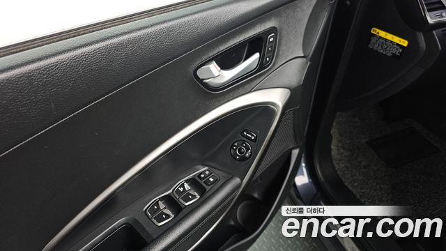 Hyundai Santafe 2016 — photo 19