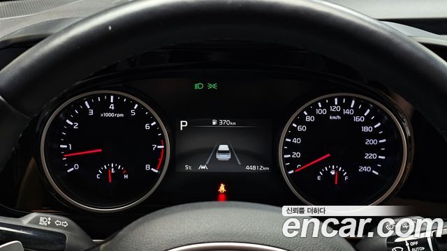 Kia Canival 2023 — photo 8