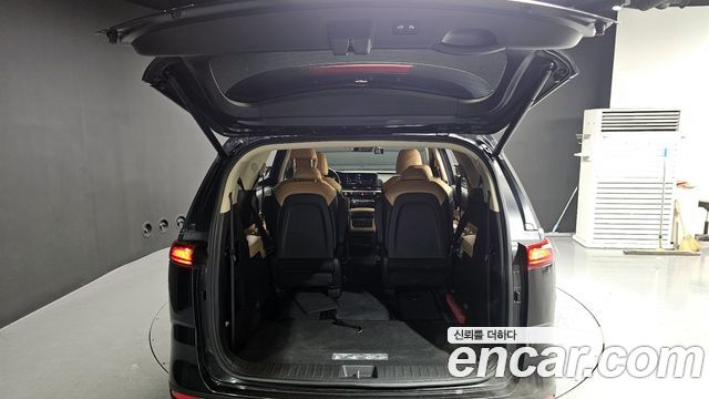 Kia Canival 2023 — photo 20