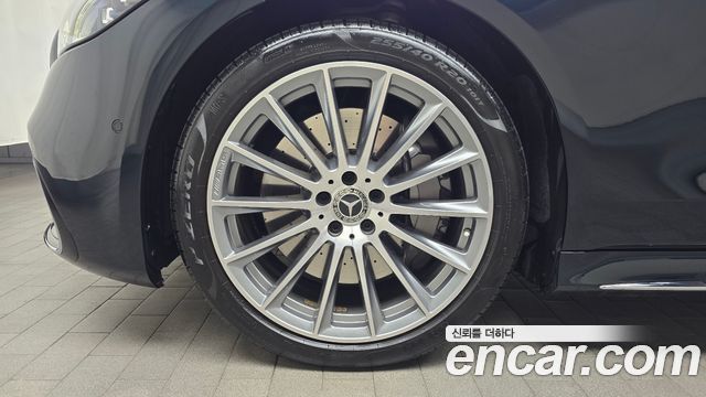 Mercedes-Benz S-Class 2022 — photo 5