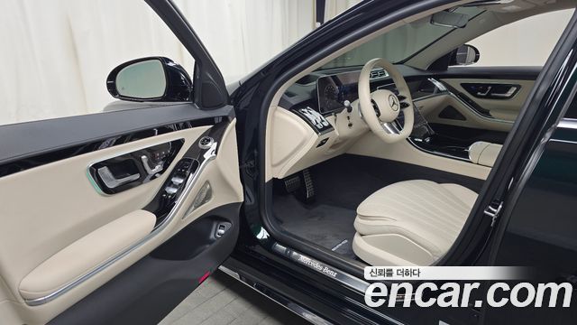 Mercedes-Benz S-Class 2022 — photo 10