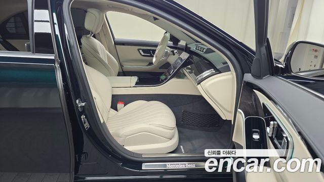 Mercedes-Benz S-Class 2022 — photo 11