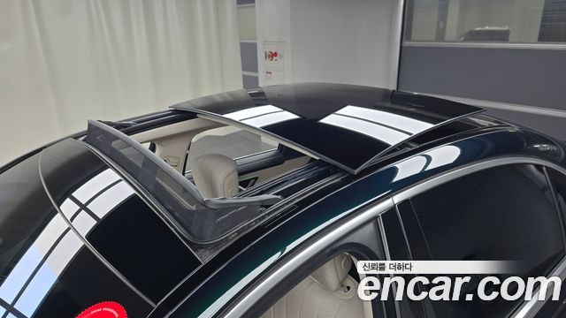 Mercedes-Benz S-Class 2022 — photo 19
