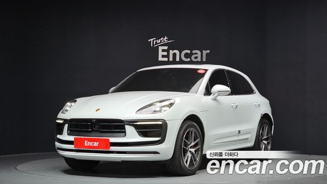 Porsche Macan 2022 — photo 1