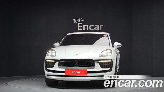 Porsche Macan 2022 — photo 3