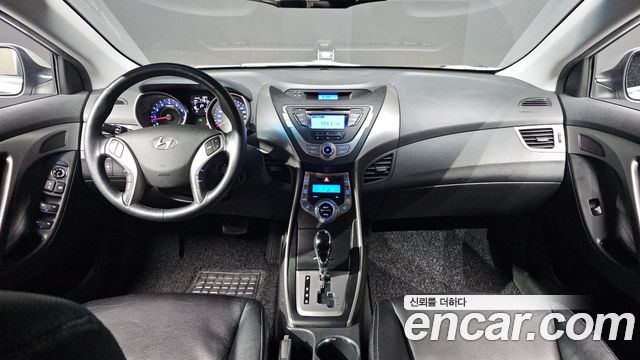 Hyundai AVANTE 2013 — photo 7