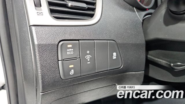 Hyundai AVANTE 2013 — photo 15