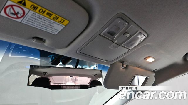 Hyundai AVANTE 2013 — photo 17