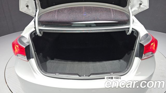 Hyundai AVANTE 2013 — photo 20