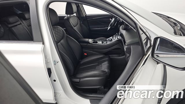 Hyundai Santafe 2023 — photo 12