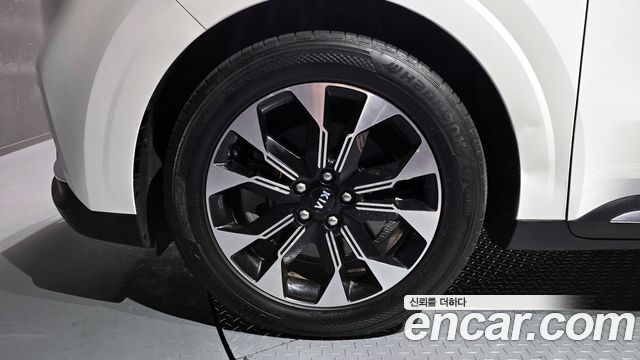 Kia Canival 2021 — photo 5