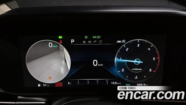 Kia Canival 2021 — photo 8