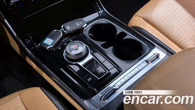 Kia Canival 2021 — photo 9