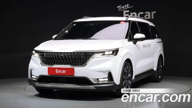 Kia Canival 2022 — photo 1
