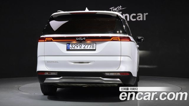 Kia Canival 2022 — photo 4