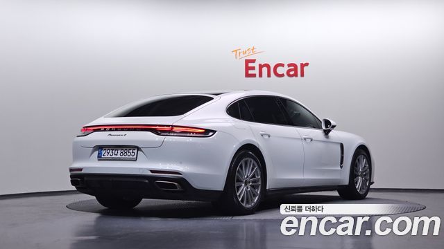 Porsche Panamera 2022 — photo 2