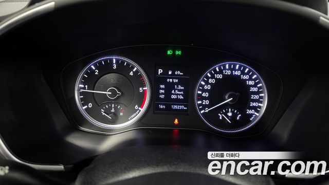 Hyundai Santafe 2019 — photo 8