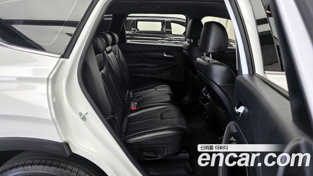 Hyundai Santafe 2019 — photo 12