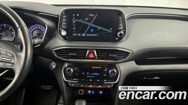 Hyundai Santafe 2019 — photo 14