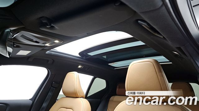 Volvo XC40 2021 — photo 19