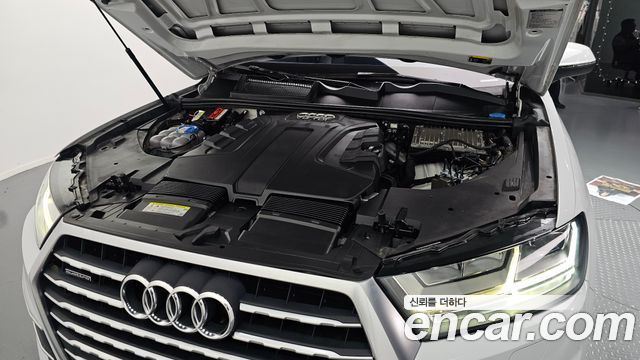 Audi Q7 2016 — photo 6