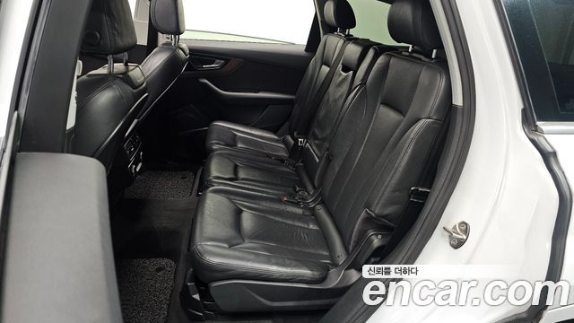 Audi Q7 2016 — photo 12