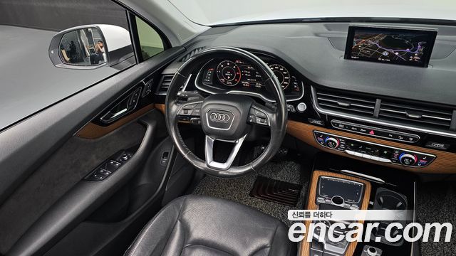 Audi Q7 2016 — photo 13
