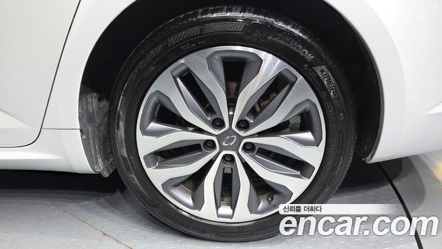 Renault Korea SM6 2017 — photo 5