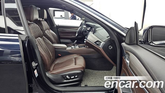 BMW Gran Turismo 2021 — photo 11