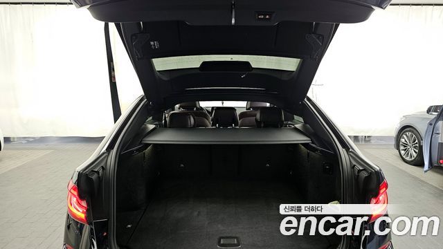 BMW Gran Turismo 2021 — photo 20