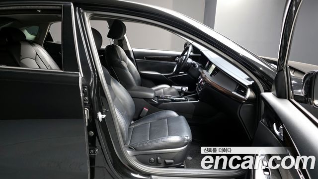 Kia K7 2018 — photo 10