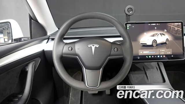 Tesla Model Y 2024 — photo 13