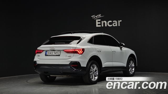 Audi Q3 2024 — photo 2