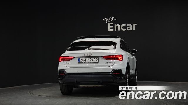 Audi Q3 2024 — photo 4