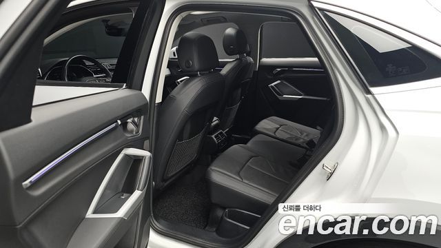 Audi Q3 2024 — photo 12