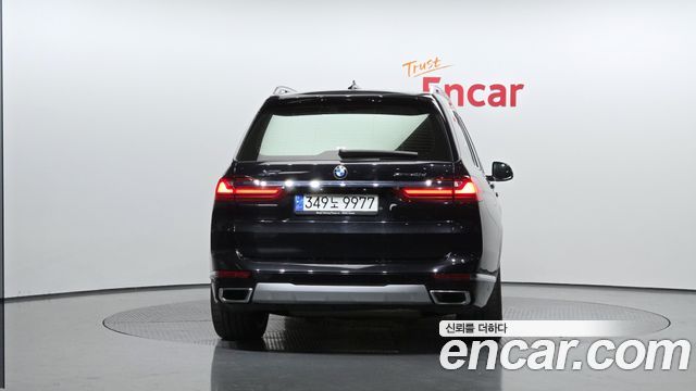 BMW X7 2021 — photo 4