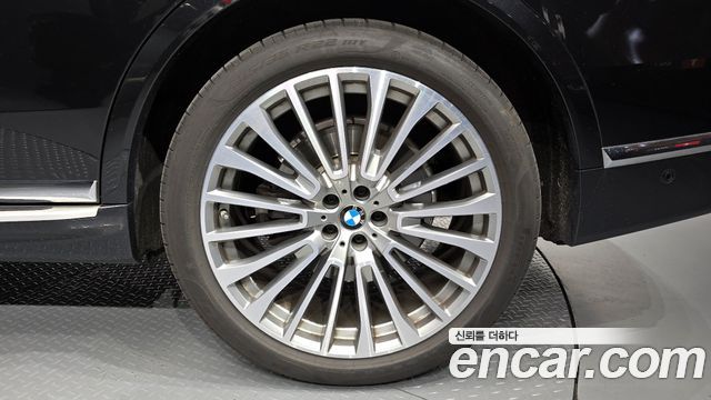 BMW X7 2021 — photo 5