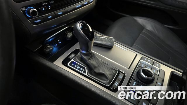 Hyundai Genesis 2015 — photo 9