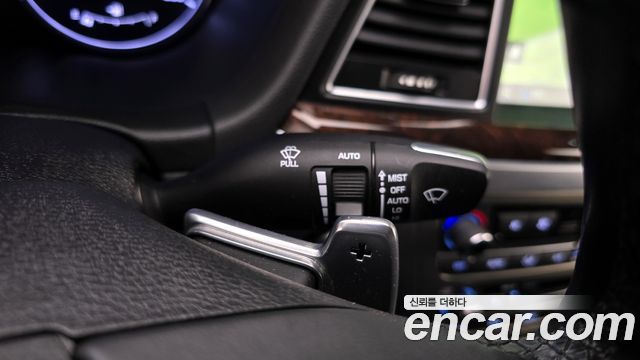 Hyundai Genesis 2015 — photo 17