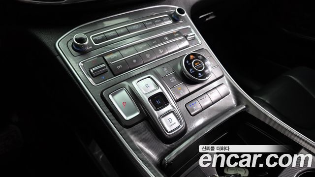 Hyundai Santafe 2021 — photo 9