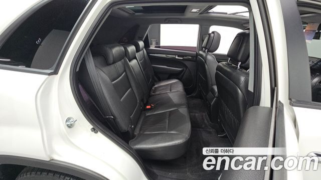 Kia Sorento 2011 — photo 12
