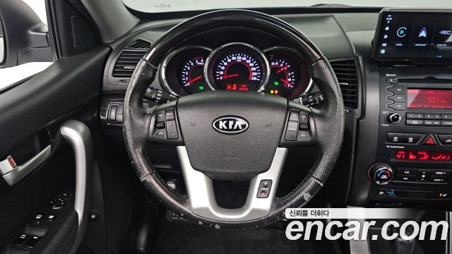 Kia Sorento 2011 — photo 14